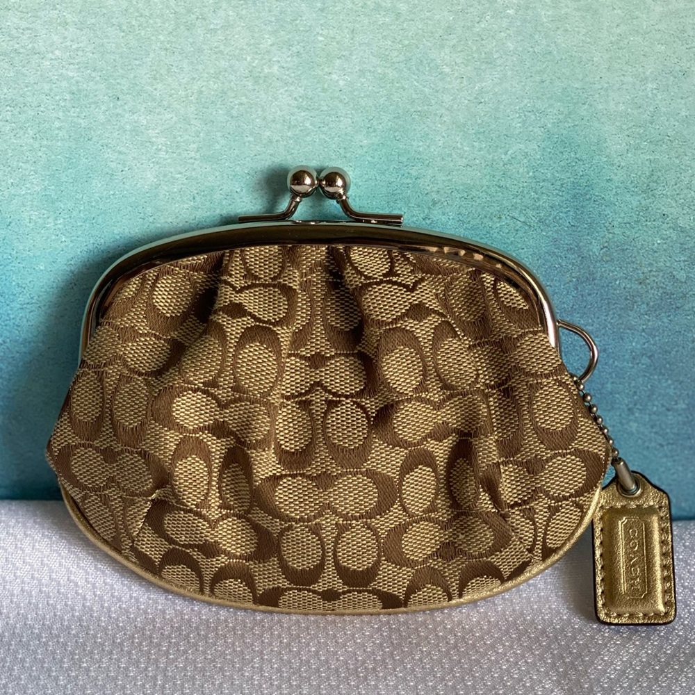 Tan w/Gold Coach Coin purse